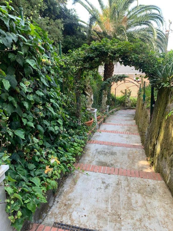 Caligo Acomodação com café da manhã La Spezia Exterior foto
